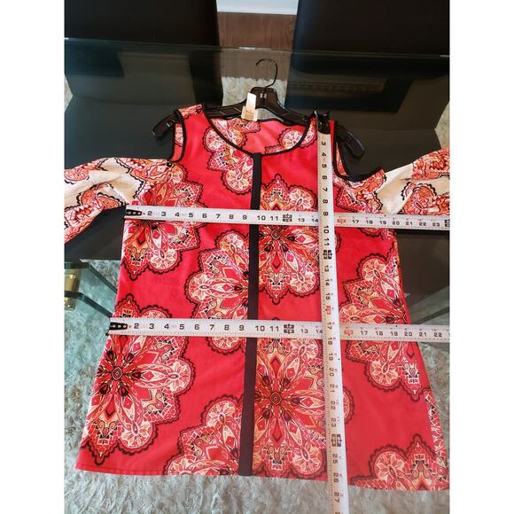 Chico's Tunic Top Women XL Red Geo Print Stretch Cold Shoulder Sleeve Round Neck - Picture 8 of 13